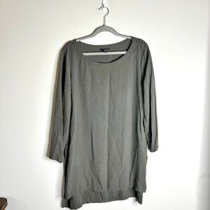 Eileen Fisher 100% Silk Light Gray Long-Lined Tunic Top Minimalist Quiet Luxury